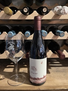 wine tasting at tortugas 2022 winner THE EYRIE VINEYARDS ESTATE - Pinot Noir